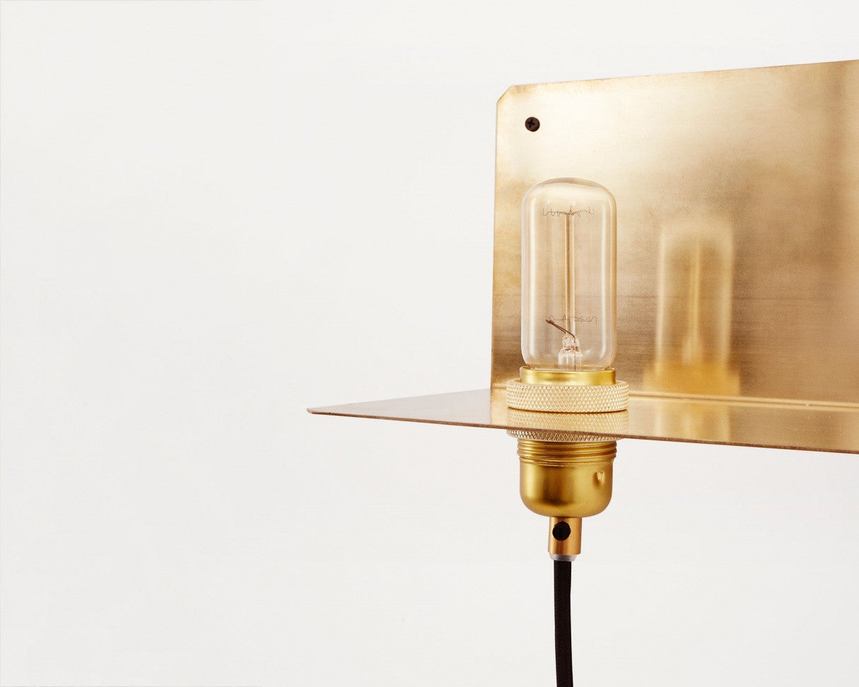 FRAMA 90° Wall Light Brass