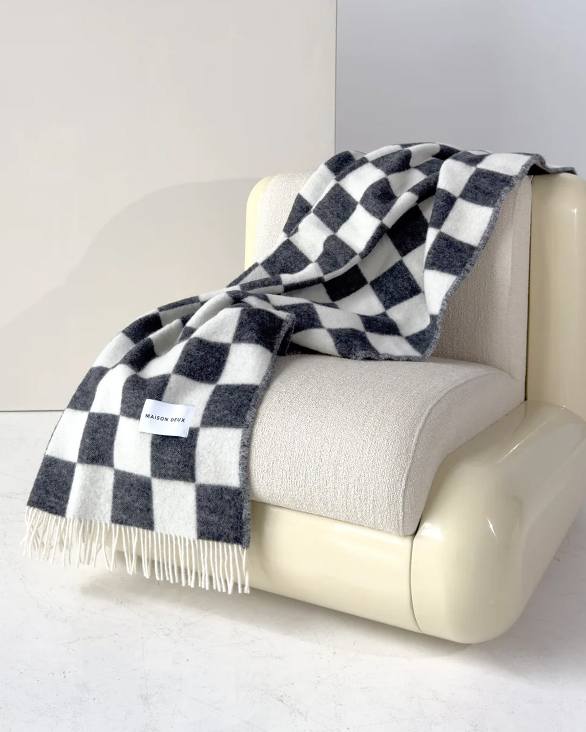 Blanket CHECKERBOARD Black / White 4.25 x 6.5ft
