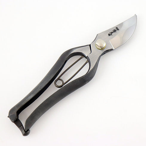 sentei garden scissors Garden Scissors ( Sentei ) by Toyama Hamono 300867 – Greener Grass Design