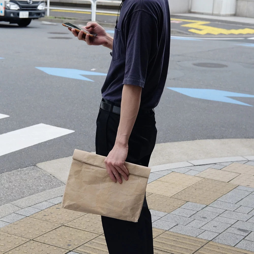 SIWA CLUTCH WIDE (BLACK) 12.4" x 12.4" x 2.75"