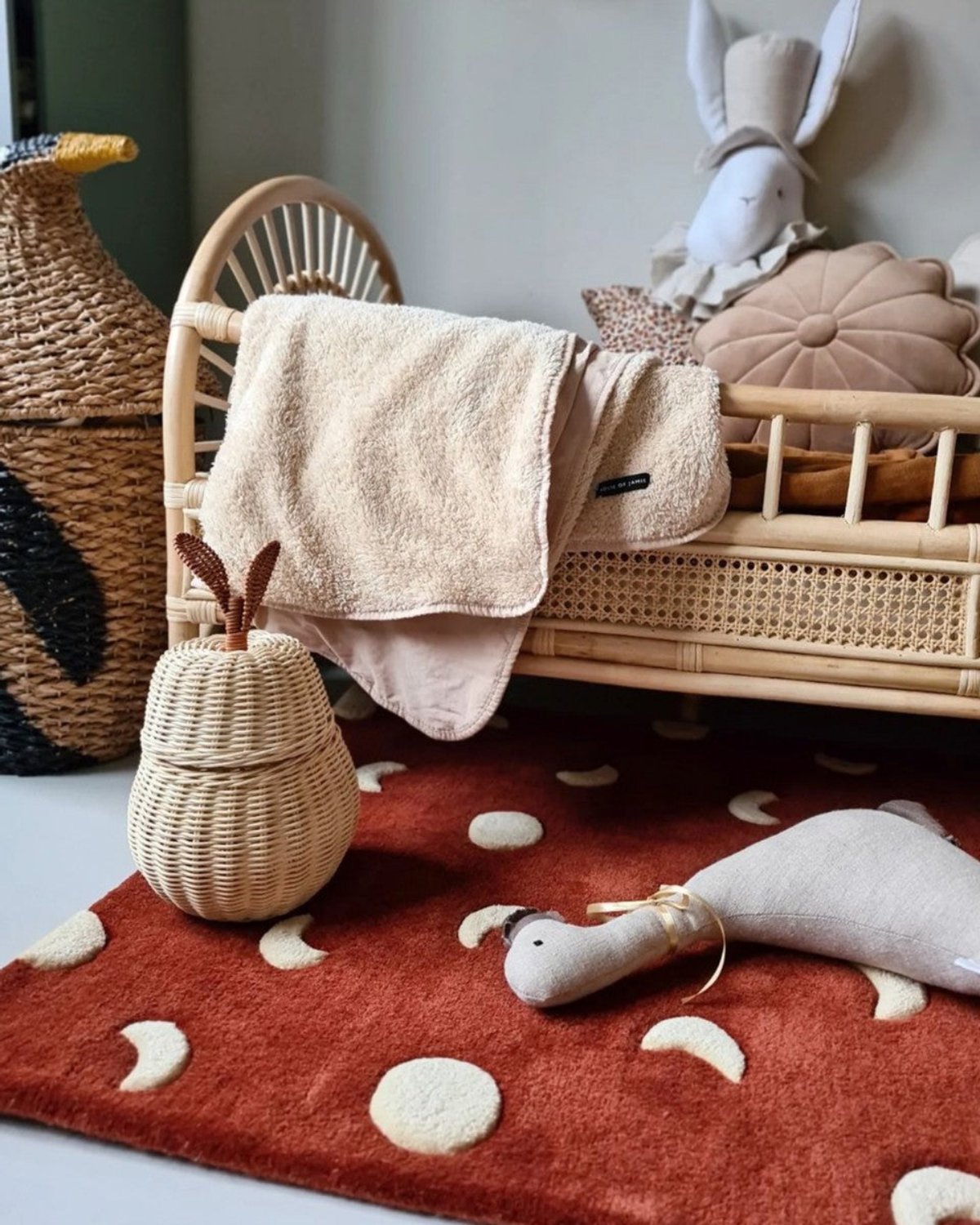 Rug MOONS Brick Red / Gold Print 2.6 x 3.9 ft by Maison Deux