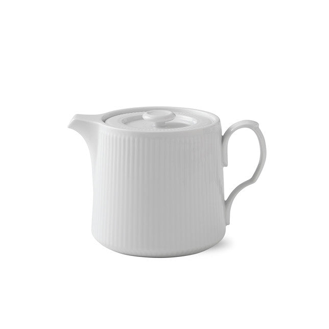 ROYAL COPENHAGEN WHITE FLUTED TEAPOT 25 OZ