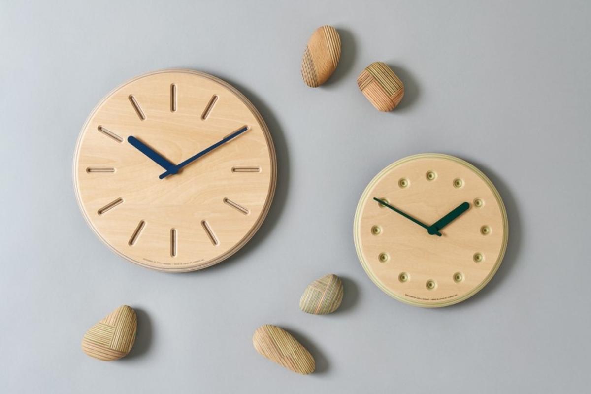 Paper-Wood Line - OR Clock by Lemnos