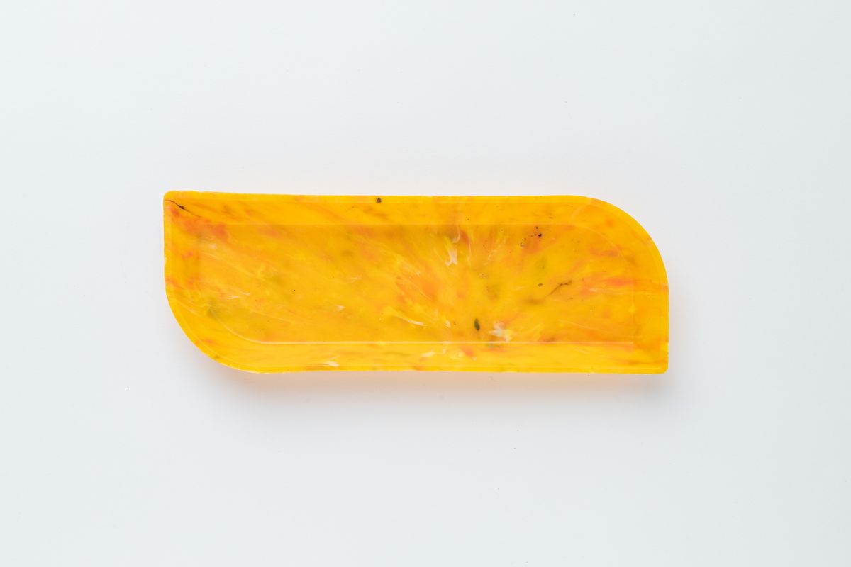 buøy Leaf Pen Tray Yellow