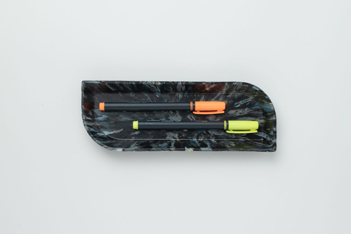 buøy Leaf Pen Tray Black