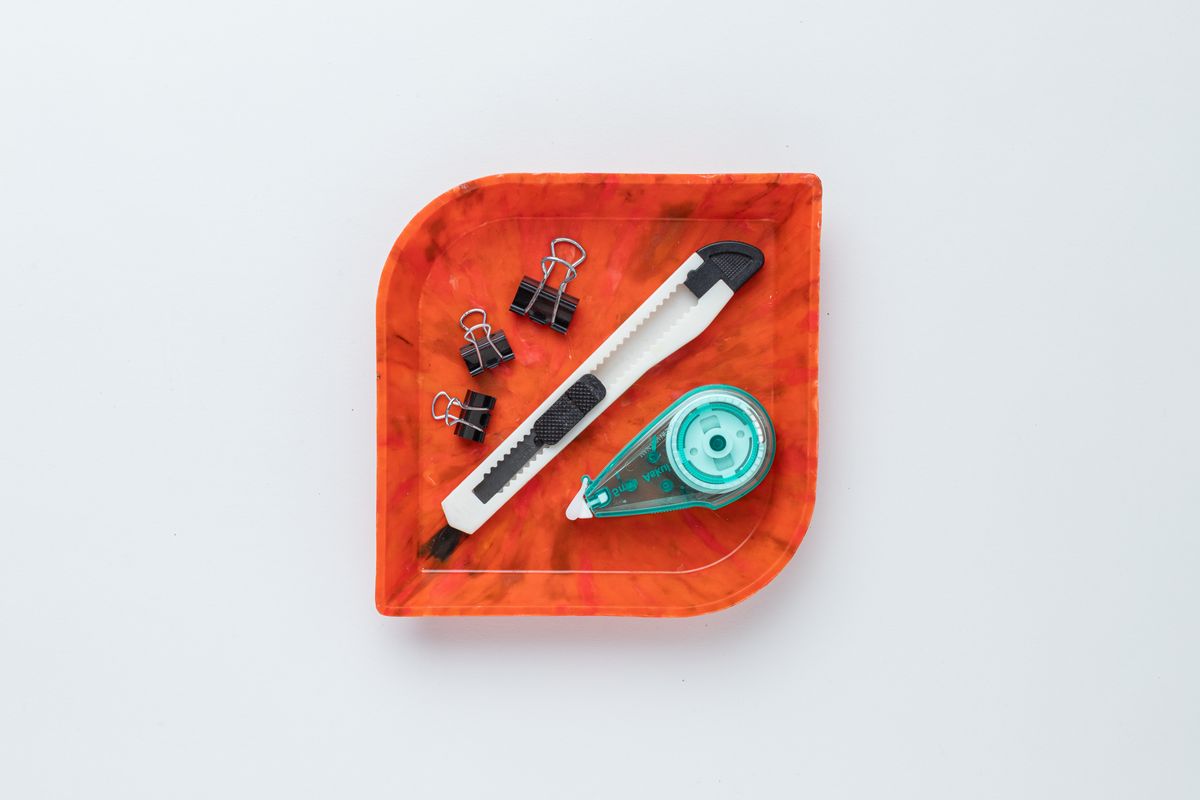 buøy Leaf Tray Red