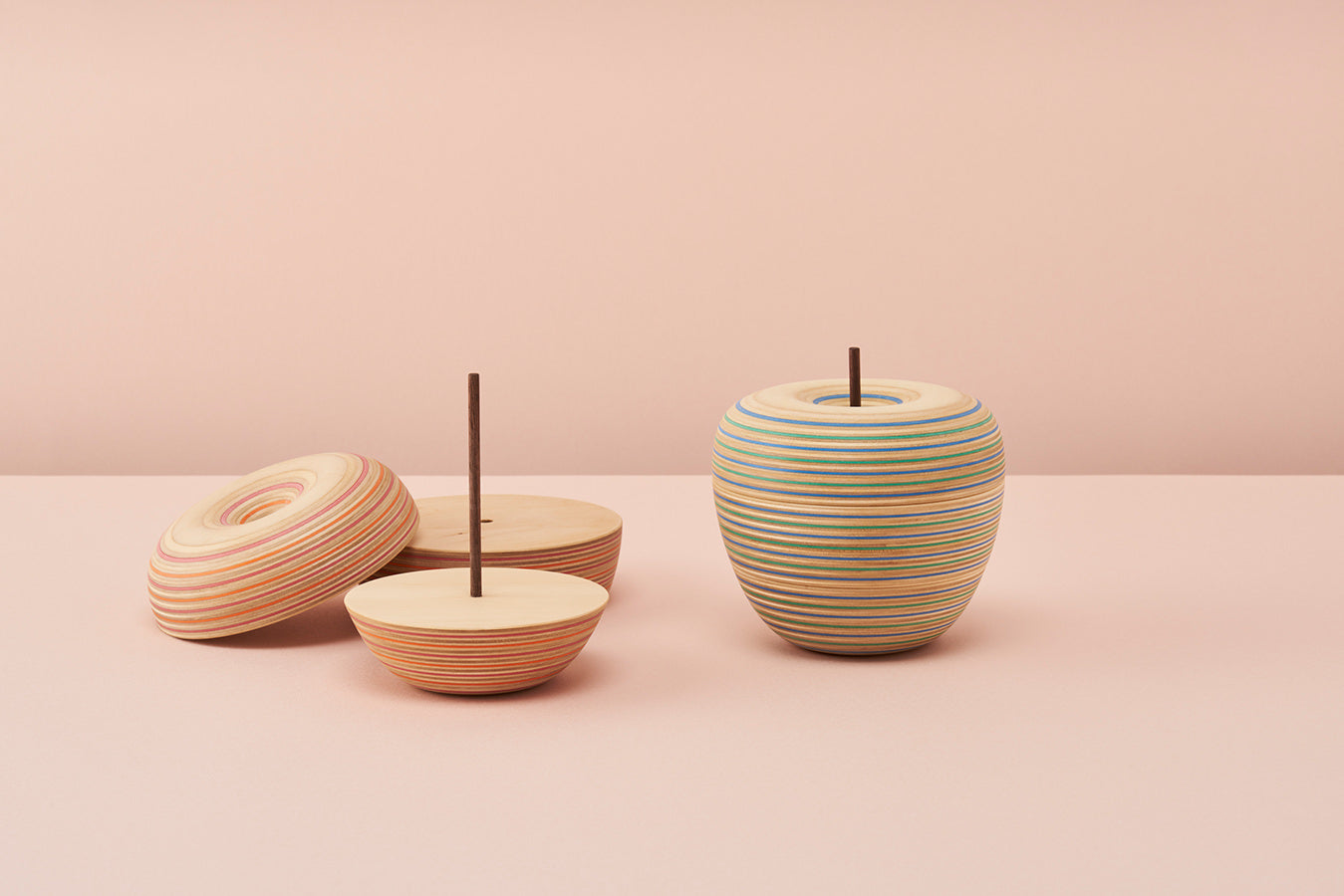 Ringo-Apple Card Holder by Plywood Laboratory