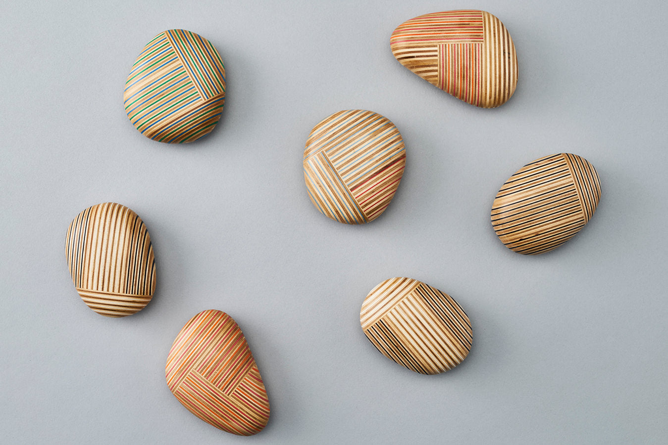 Koishi-Pebble (Navy) Paperweight by Plywood Laboratory