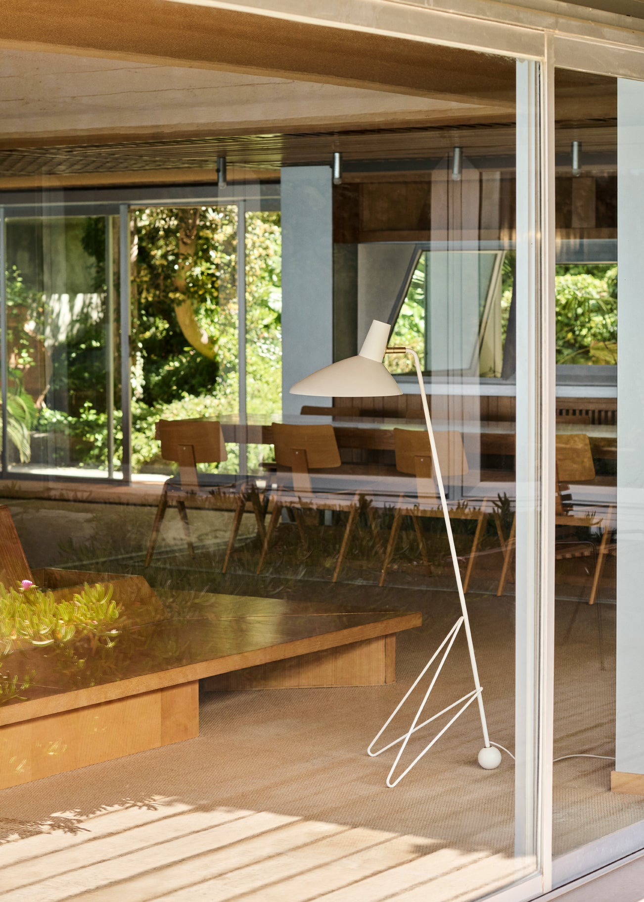 &Tradition - Tripod Floor Lamp HM8