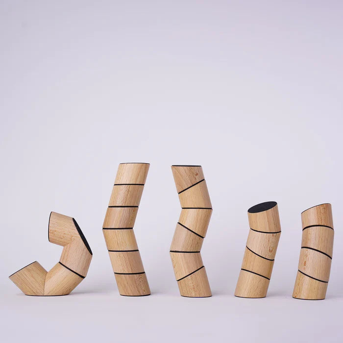 Loggos - Stacking Game - Medium