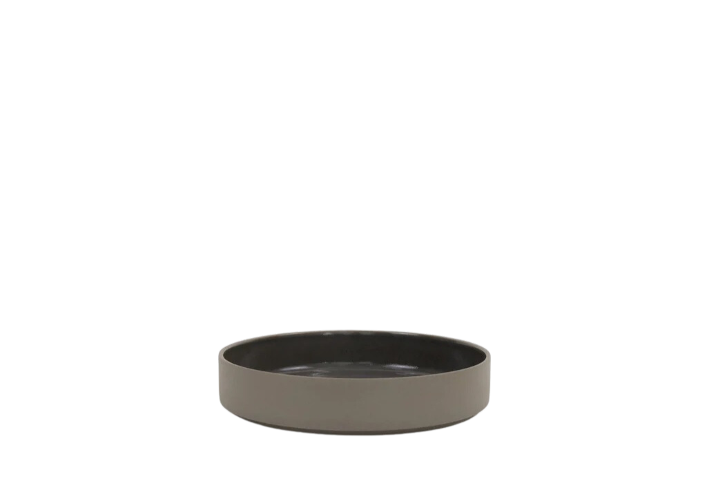 Hasami Porcelain Bowl (Gloss Dark Grey) 7 3/8 in x 17/16 in (HDG109)