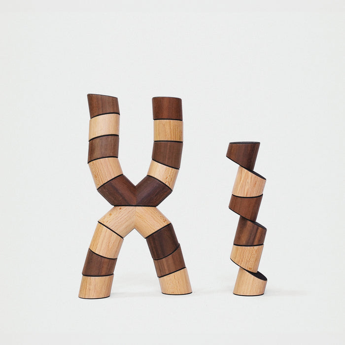Loggos - Stacking Game - Medium
