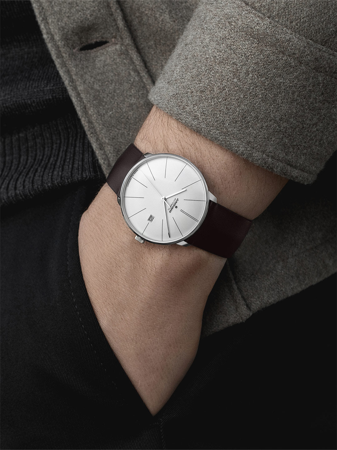 Meister fein Automatic Watch  27/4152.00 by Junghans