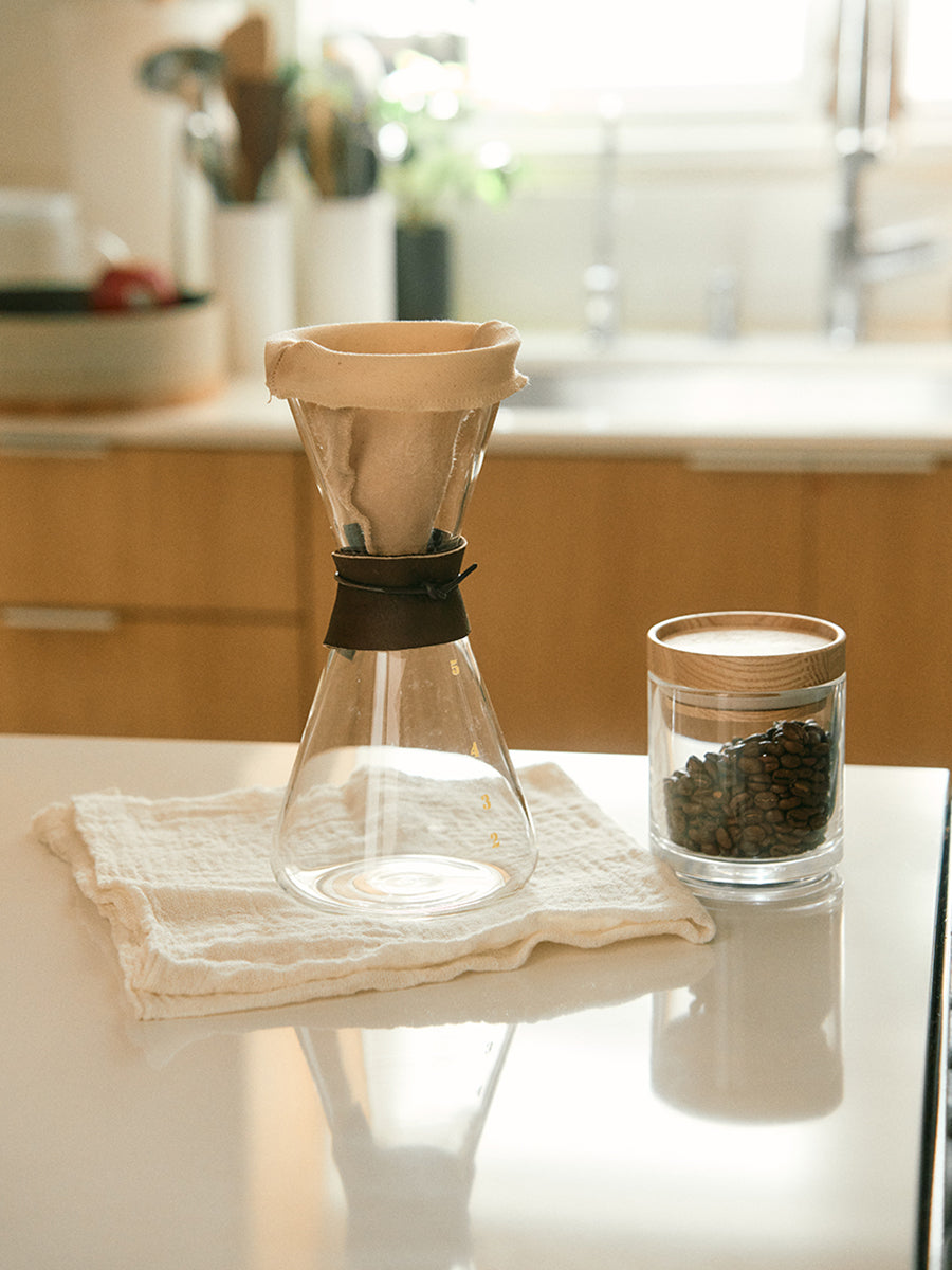 Koizumi Glass Nell Coffee Dripper Serving Size 20.2oz