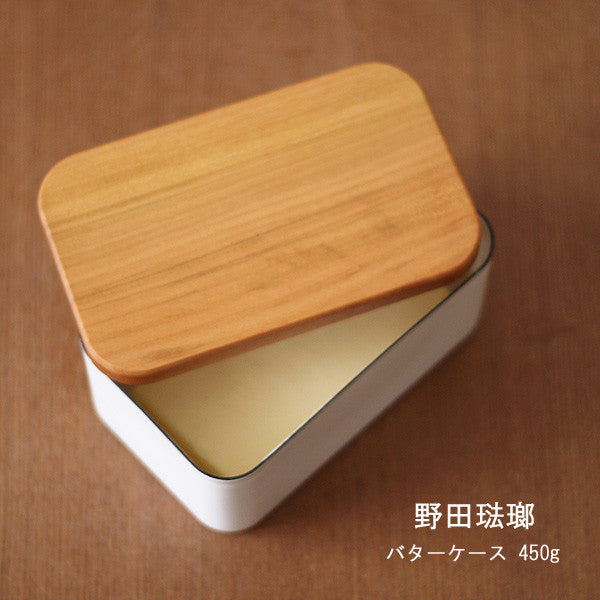 WHITE ENAMEL BUTTER CASE WITH CHERRY WOOD LID by Noda Horo