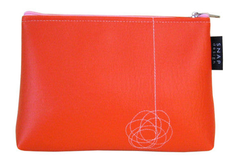 SNAP DESIGN PUFF MAKEUP BAG IN ORANGE WITH PINK